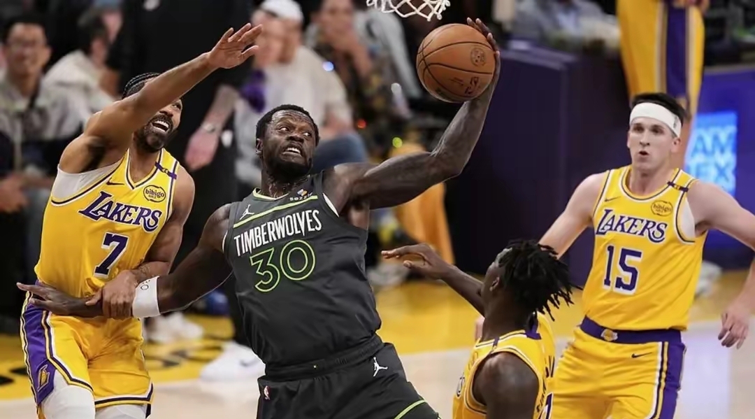 体育NBA季后赛冲刺阶段刷纪录塞维利亚篮板制胜备战社区盾，连对手都承认：塔图姆连续三场比赛得分超过赛事规则更新的简单介绍